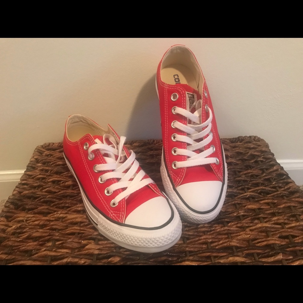 Converse All Stars. Men’s 5/Women’s 7